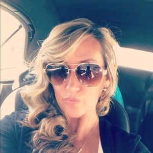 Meet your Posher, Tonia